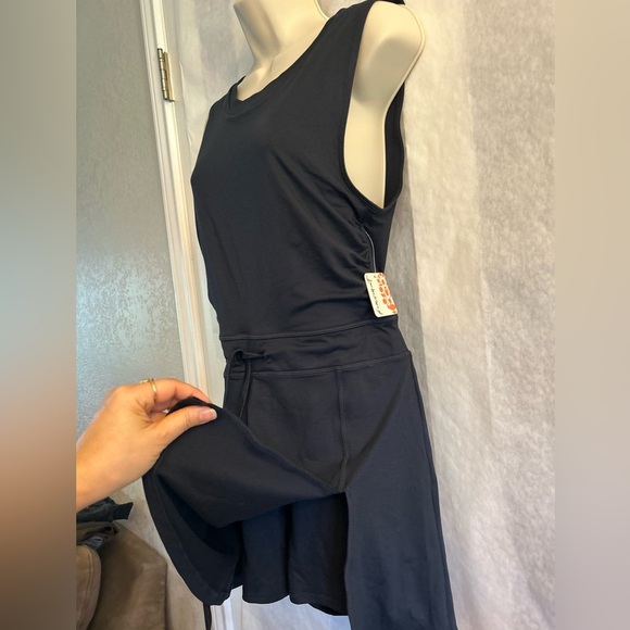 Free People Movement Easy Does It Black athletic mini Dress NWT Sz-L AA1 - Picture 7 of 15